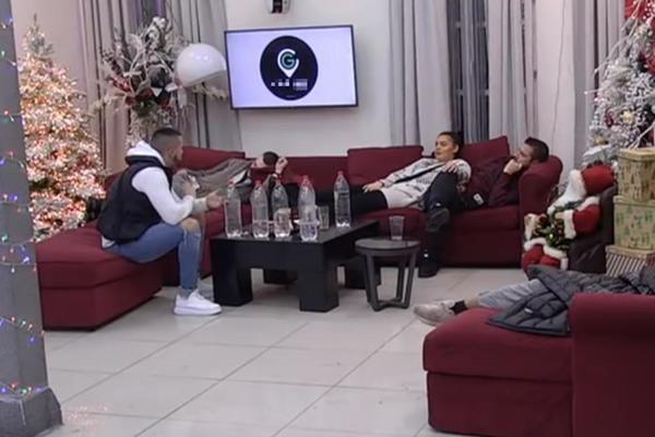 IZA NJEGOVOG OSMEHA KRIJE SE BOLNA ISTINA: Majka mu otišla za Nemačku i ne vraća se, pa sam izdržava BOLESNOG OCA