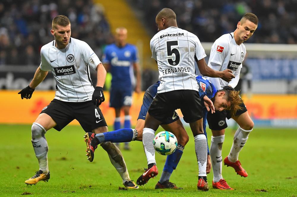 JE L' TI SAD JASNO ŠTA SU MU URADILI?! Gaćinović odbio da priča o reprezentacji, a onda je uskočio Rebić da objasni