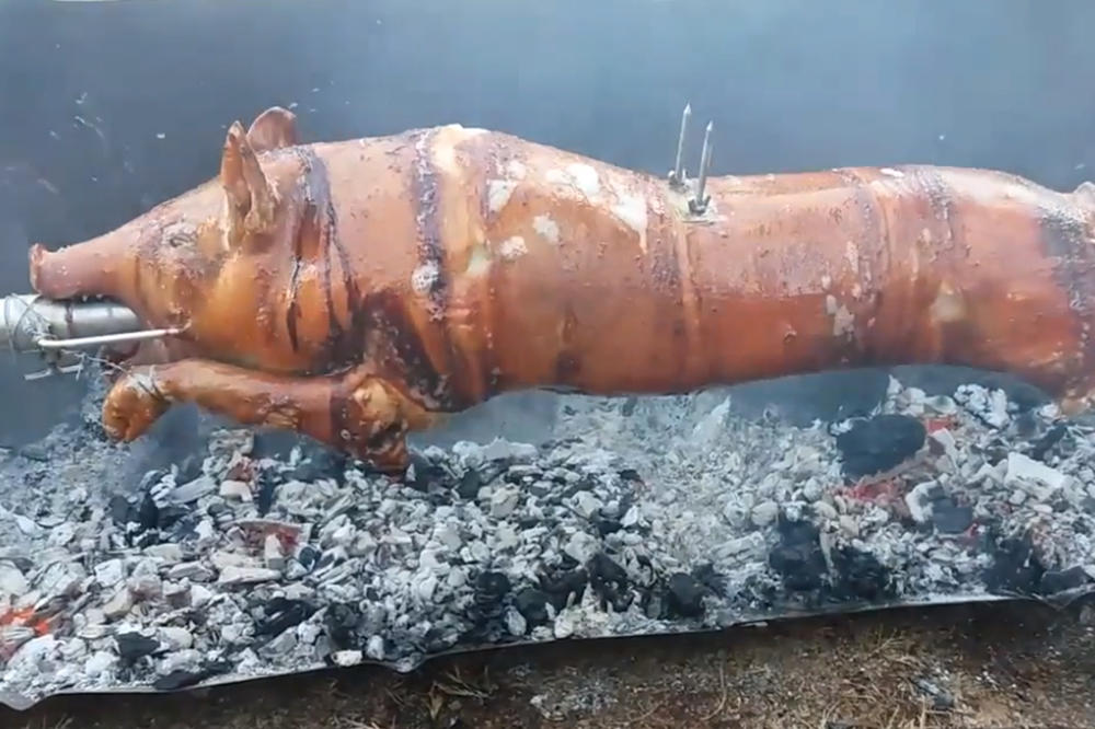 KAKO DA SAVRŠENO ISPEČETE PRASEĆE PEČENJE! Obratite pažnju, možda nije ni zdravo da ga jedete OVAKO