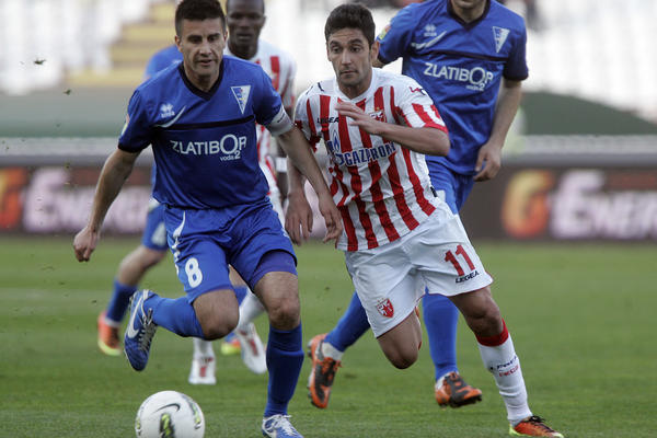 DOSTA JE, KRAJ: Legendarni fudbaler odlučio da završi karijeru i okači kopačke o klin!