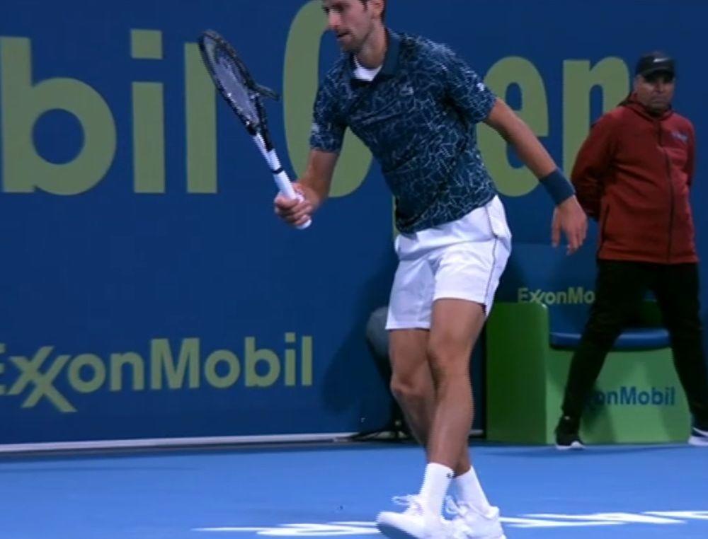 Razlupani reket Novaka Đokovića