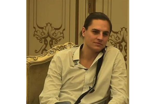 ELVIN KADRIĆ OŽENJEN? Vila Parova ZANEMELA, a reakcija njegove devojke je HIT! (FOTO)