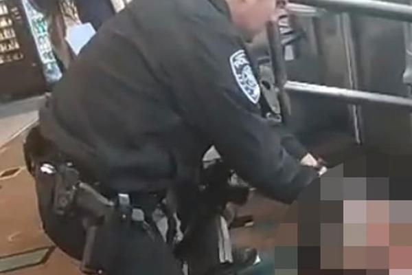 (UZNEMIRUJUĆI VIDEO) BRUTALNI MASAKR U KUGLANI: Pobio ljude jer mu KUGLE nisu bile KAKO TREBA?