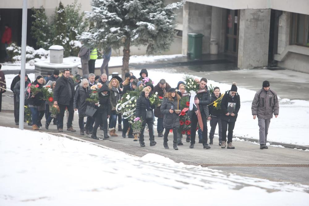 ZBOGOM, MAJČICE, NE BRINI, RODILA SI STENU... Kristijan Golubović se emotivnim rečimna oprostio od majke
