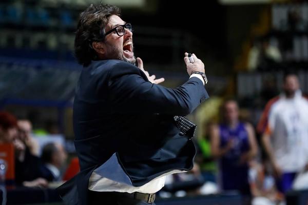 TRINKIJERI SE UNEO SUDIJI U FACU: To je ujedinilo obe frakcije i počelo je nikad glasnije vređanje Vesne Čović!