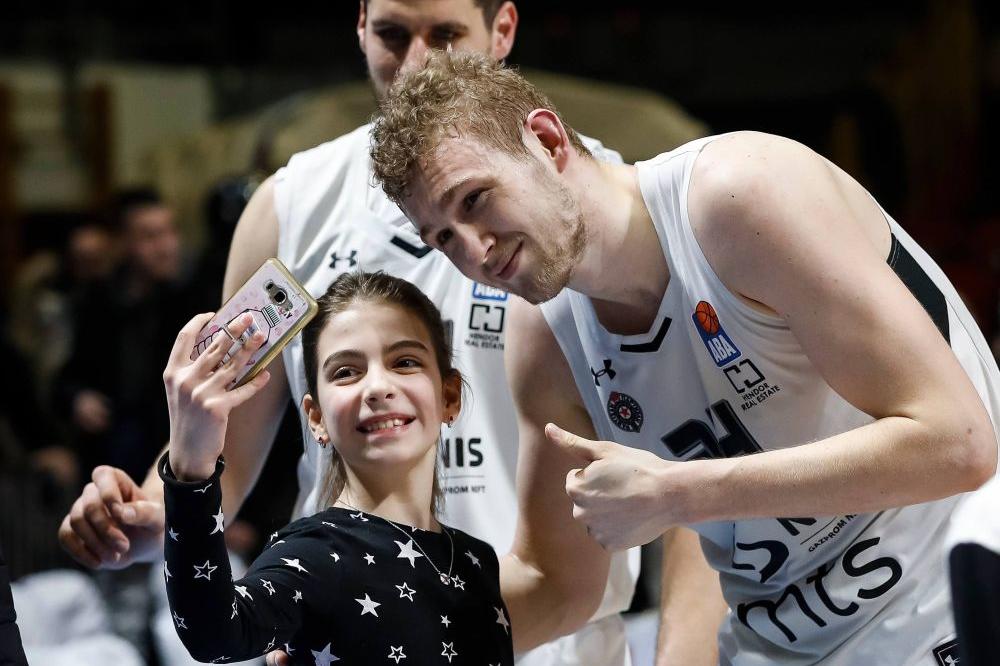 GOTOVO JE, NEMA VIŠE NIKAKVIH SUMNJI: Javio se Džok Lendejl oproštajnom porukom Partizanu i Grobarima!