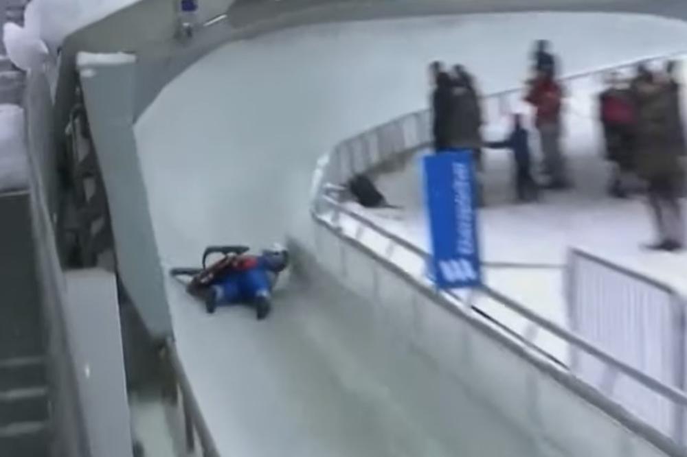 JEZIVE SCENE, VIDEO UZNEMIRAVAJUĆI: Mlada Ruskinja doživela užasnu nesreću i zadobila teške povrede glave!