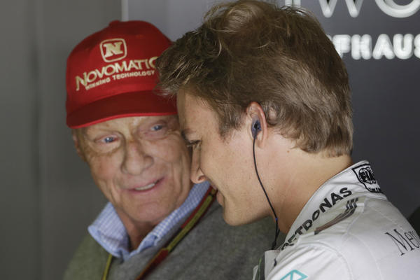 PRESELA MU IBICA: Bivši šampion Formule 1 je odmarao na španskom ostrvu, a onda je počela njegova drama!