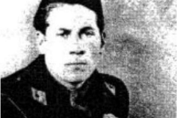 MONSTRUOZNA ČESTITKA SRBIMA ZA BOŽIĆ: Sin hrvatskog političara objavio sliku USTAŠE SA SRPSKOM GLAVOM!