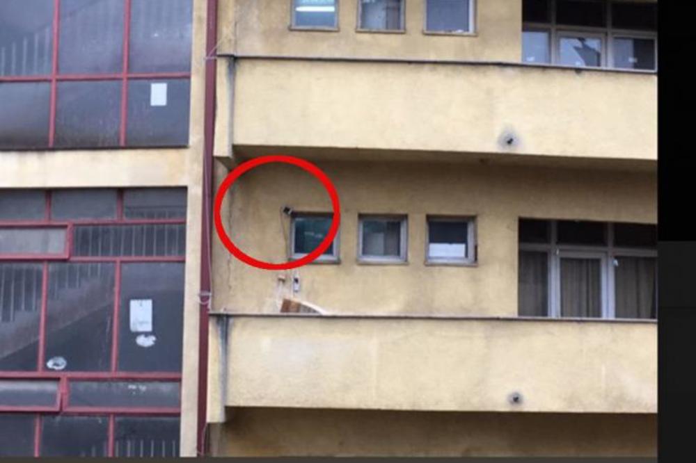 SKANDAL U MAKEDONIJI: Video je nešto neobično zakačeno za prozor ŽENSKOG STUDENTSKOG TOALETA! Cela zemlja u ŠOKU!