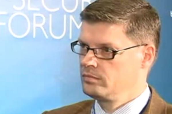 KOSOVO POSTAJE VELIKI PROBLEM ZA MIR! Analitičar iz Londona izneo je jeziva predviđanja o sukobu Albanaca i Srba