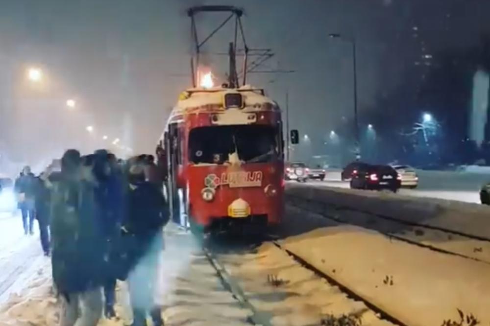 PIJANI HRVAT NASRNUO NA TRAMVAJ I POČEO TUČU: Par sati nakon toga je umro, a smrt nema veze sa događajem!