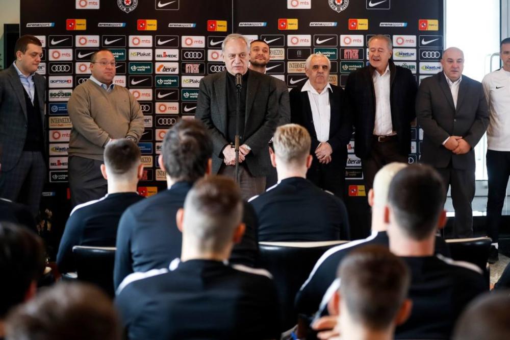 VUČELIĆ NA POČETKU PRIPREMA O PRINCIPIMA I NADI: Biće tu još nepravde, ali Svevišnji na svakoga stavlja teret!