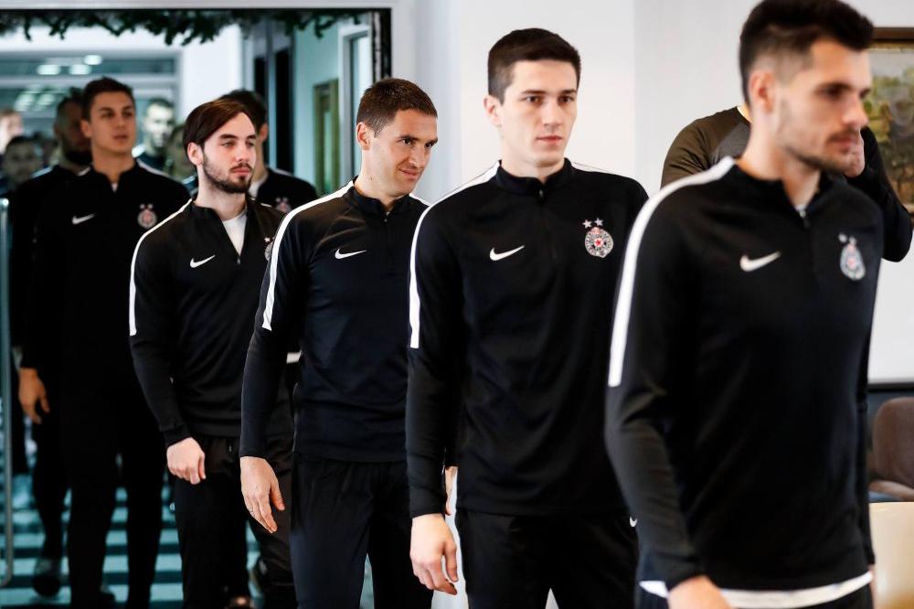 BIVŠEM IGRAČU PARTIZANA PROPAO POTPIS ZA NOVI KLUB: U tri dana dva puta pao na lekarskim pregledima!