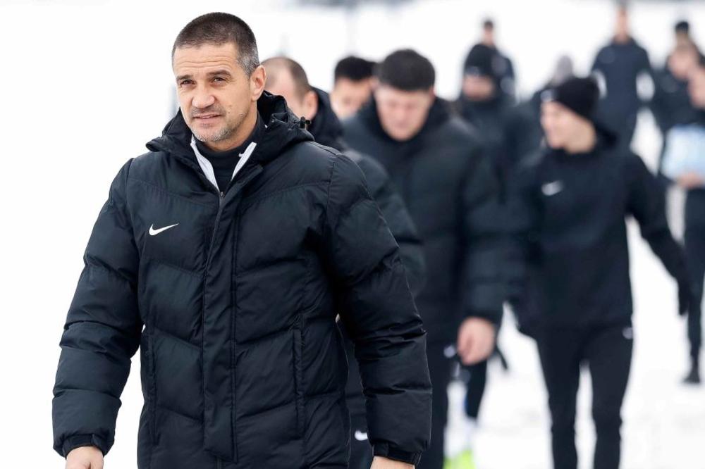 MIRKOVIĆ CITIRAO TASTA NA STARTU PRIPREMA: Stihom iz pesme Šabana Šaulića odgovorio na pitanje o pojačanjima!