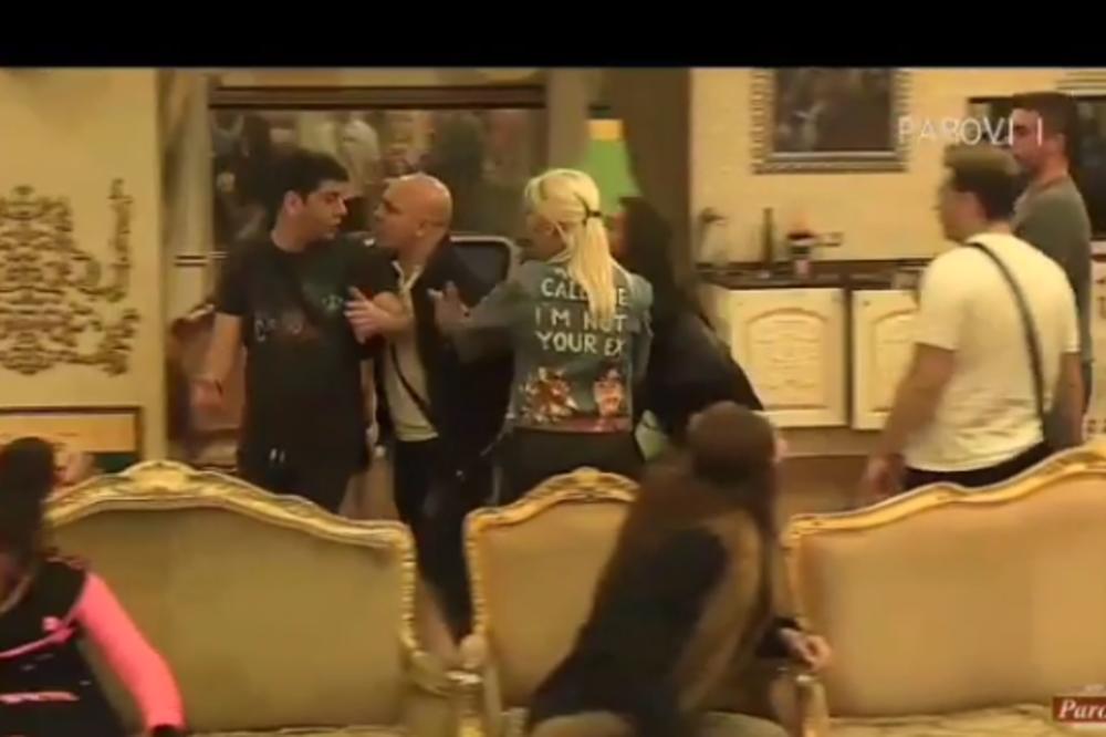 SKANDAL ZA SKANDALOM U PAROVIMA: Još jedna BRUTALNA TUČA! Bakija jedva zadržala da ne PREBIJE Marinkovića