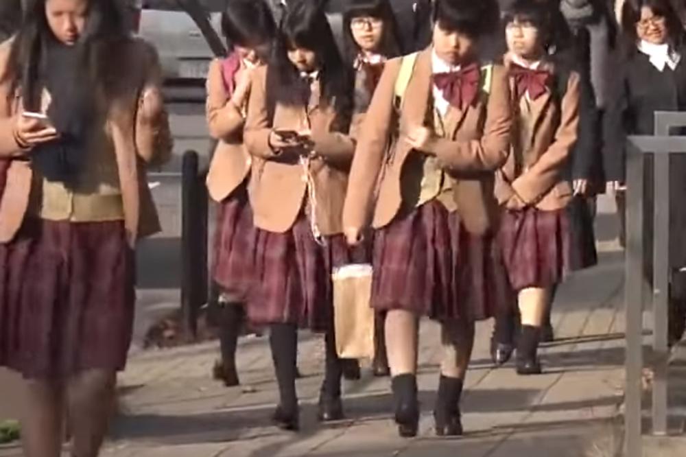 RANGIRALI STUDENTKINJE PO VOLJNOSTI DA PRISTANU NA ODNOSE: Tabloid u centru skandala posle sramnog teksta!