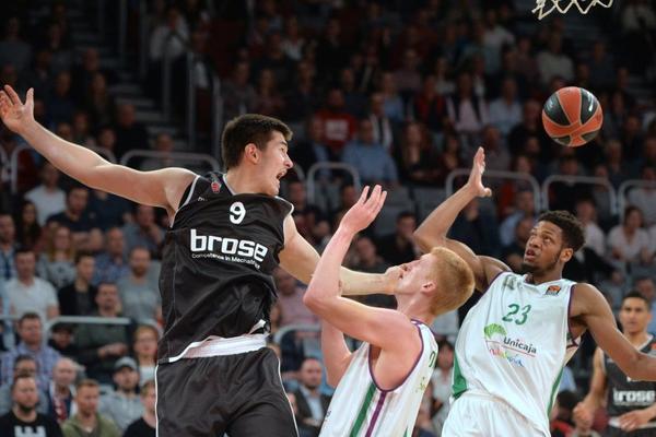 LUKA MITROVIĆ IMA NOVI KLUB: Čim se oporavio od nove teške povrede kolena, odmah je pronašao tim za koji će igrati!