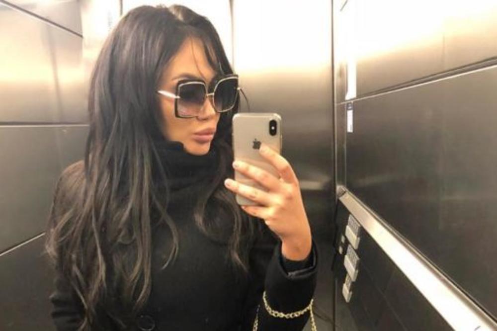 TAMARA ĐURIĆ OBJAVILA PRVU FOTKU SA DEČKOM: Reč je o debelom POLITIČARU! A tek da vidite šta rade! (FOTO)