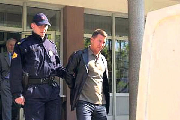 KRALJ SINTETIČKIH DROGA IPAK DOLIJAO! Čombe je u BELOJ KNJIZI MUP-a, on je krimos koji je dugo izmicao policiji!