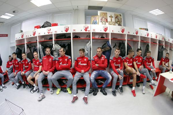 I ZVEZDA STARTOVALA S PRIPREMAMA: Milojević prozvao 36 imena! Nema samo Degeneka!