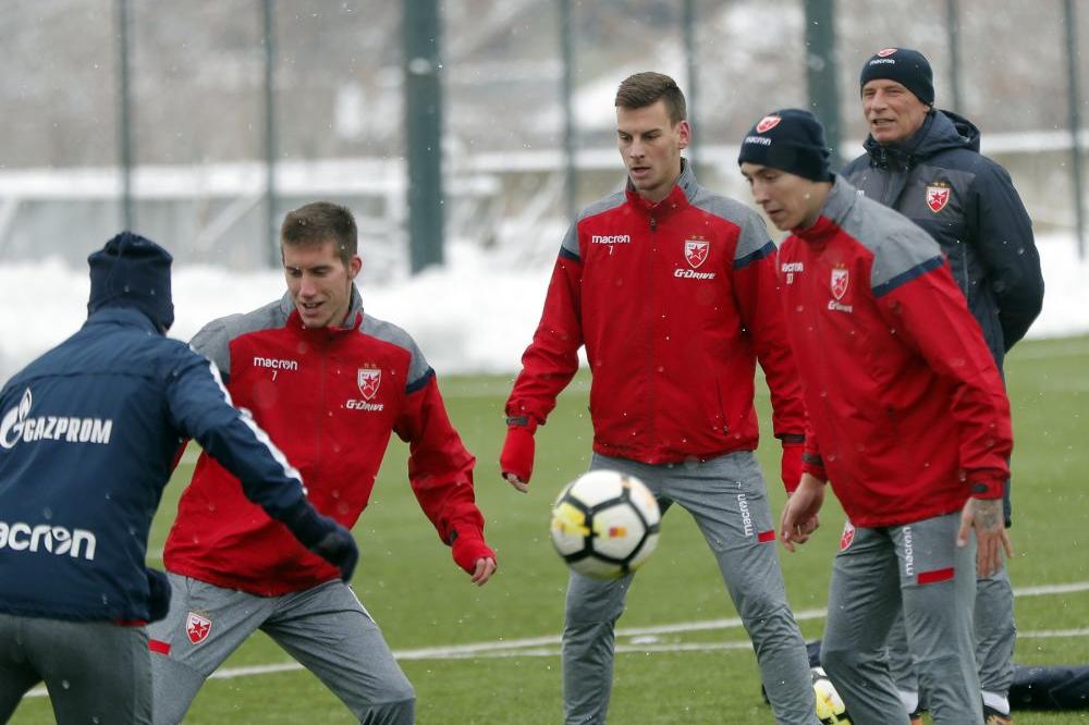 OGROMAN PROBLEM ZA ZVEZDU: Zimsko pojačanje crveno-belih mora na operaciju, propušta čitav prolećni deo sezone?