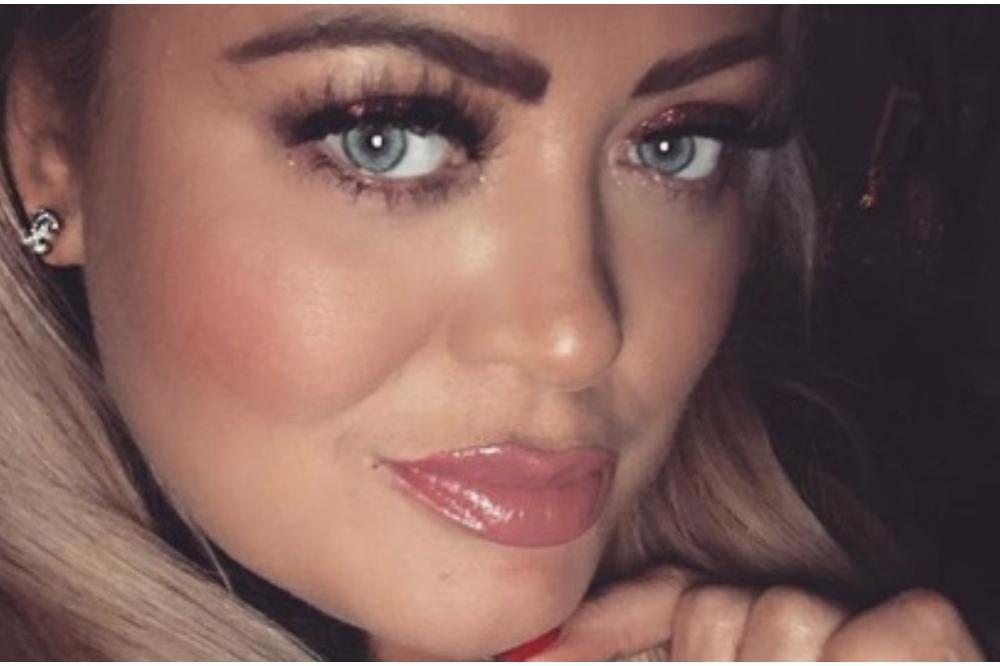 BUJNA PLAVUŠA SE U NOVOJ GODINI PREPOLOVILA: Ekspresno smršala 12 kilograma, pa je NIKO NE PREPOZNAJE! (FOTO)