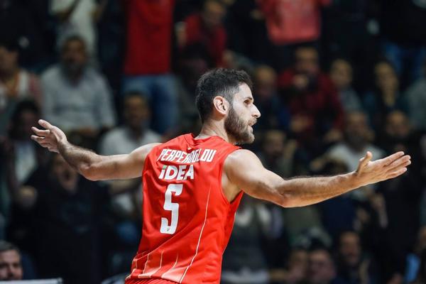 NAVIJAČI NEĆE DA POBEĐUJU ZA NAS: Perperoglu priznaje da je Zvezda u padu forme, ali očekuje reakciju!