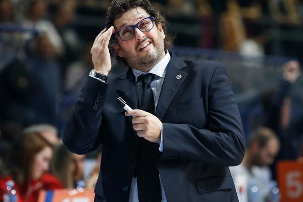 NOVINARI PITALI NOVICU I ANDREU KOGA BI ŽELELI U FINALU: Zbog Italijanovog odgovora, pali su sa stolica od smeha!