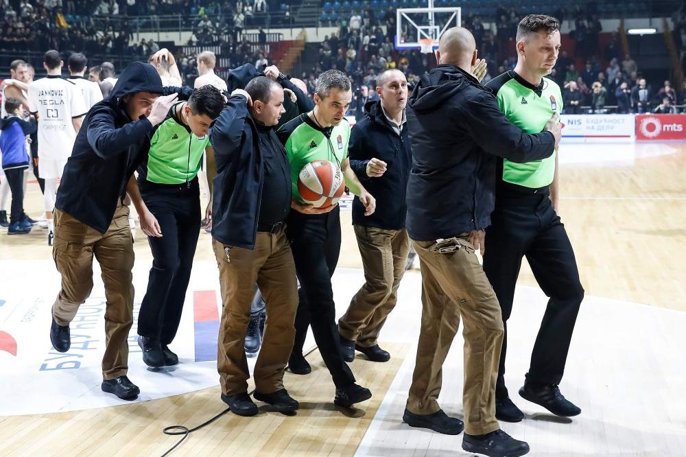 POTVRĐENA SUDIJSKA TROJKA ZA 'MAJSTORICU': Jedan arbitar je već sudio u finalnoj seriji Zvezde i Partizana