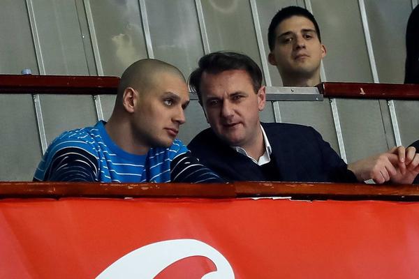 DOK JE ČOVIĆ BESNEO ZBOG PORAZA, ŠTA JE RADIO OSTOJA? I predsednik Partizana ima poruku za sve navijače!