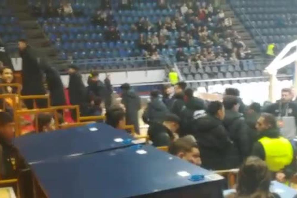 KO SU ONI NA MEČU PARTIZANA?! Nisu nova navijačka frakcija, došli su u grupi, a ni iz kluba ne znaju otkud oni tu!