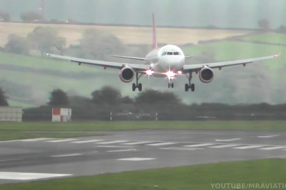 ZAPALIO SE AVION SA 100 PUTNIKA! Nakon panike na aerodromu u Teheranu situacija POD KONTROLOM! (FOTO)