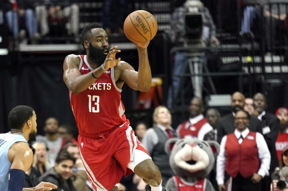 NIKO NIKAD KAO ON: Džejms Harden je prvi košarkaš u istoriji kome je ovo pošlo za rukom!