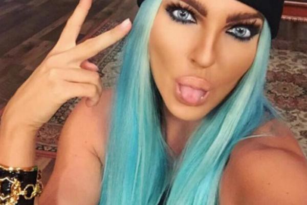 DA LI JE OVO DOKAZ DA SU SLIKE JELENE KARLEUŠE ZAISTA FOTOŠOPIRANE? Jedna stvar nam OTKRIVA ISTINU - ko ovde laže?