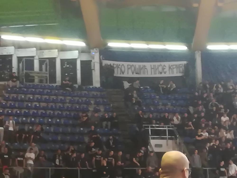 Parola navijača Partizana  