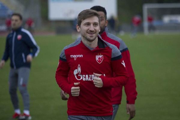 MARIN IZVEO MAJSTORIJU NA KIPRU: Igrači Zvezde odradili 'hokejaški' trening!