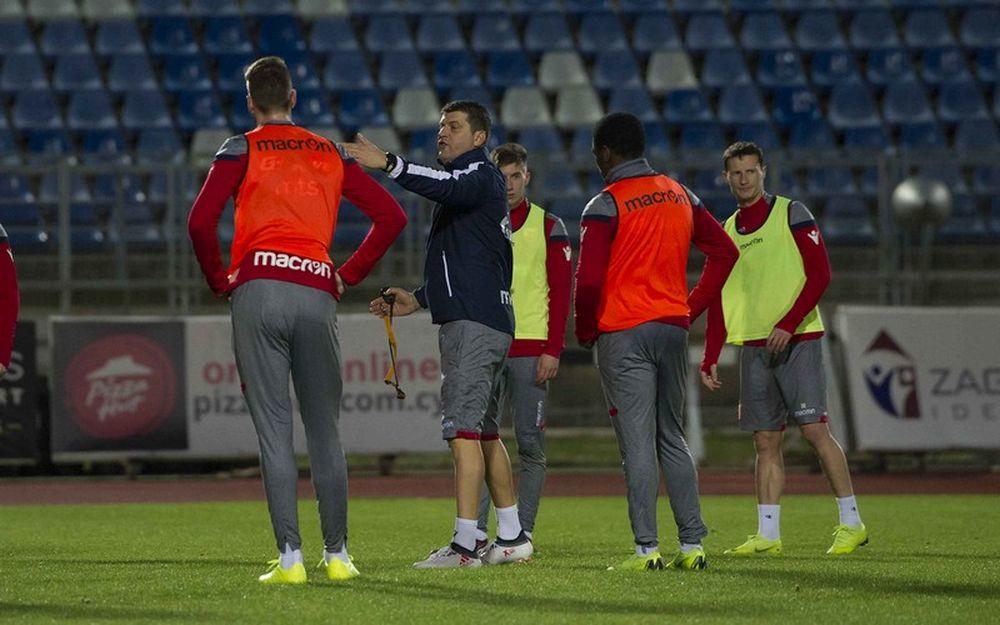 Vladan Milojević objašnjava ofanzivnom delu ekipe šta želi od njih  