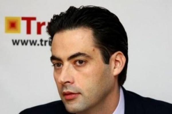 OVAJ ČOVEK JE IMAO NAJVEĆU PLATU NA KOSOVU: Svi ga mrze u Prištini, ŠTA MISLITE, KOLIKO MU PRVOG LEŽE NA RAČUN?