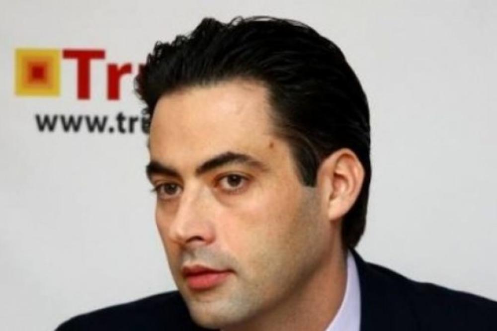 OVAJ ČOVEK JE IMAO NAJVEĆU PLATU NA KOSOVU: Svi ga mrze u Prištini, ŠTA MISLITE, KOLIKO MU PRVOG LEŽE NA RAČUN?