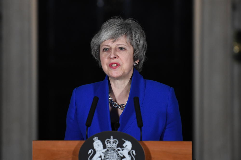 PREŽIVELA JE PARLAMENT: Mej sada poziva OPOZICIJU da zajedno osmisle NOVI PLAN za Bregzit!