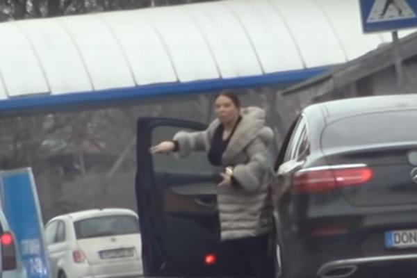 VAŽILA JE ZA NAJSEKSEPILNIJU NA ESTRADI: Isplivao prvi snimak Ane Nikolić posle RAZVODA od Raste!