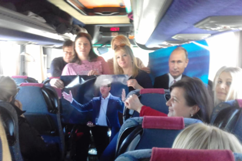 `AJDE BE ZOKE!: Preko 2.000 Vranjanaca u 40 autobusa krenulo put Beograda da dočeka Putina! (FOTO)(VIDEO)