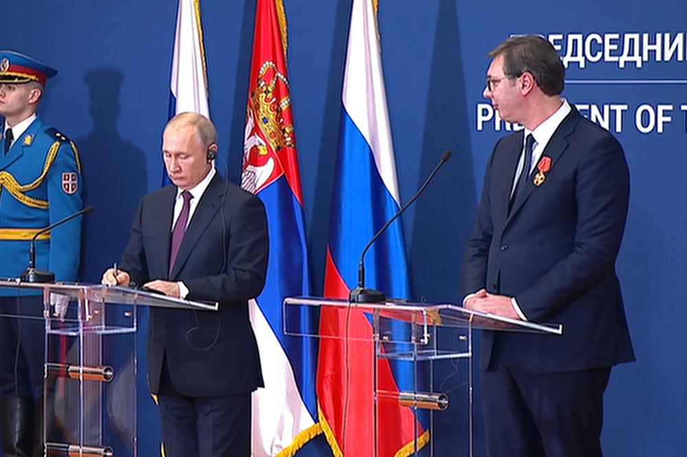 VUČIĆ PORUČIO: Ako se ne nađe REŠENJE ZA KOSOVO, PUTIN ĆE SE VIŠE PITATI!