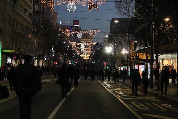 IZ SVIH KRAJEVA SRBIJE DOŠLI DA VIDE PUTINA: MUP se oglasio, evo koliko ljudi je na ulicama BEOGRADA!