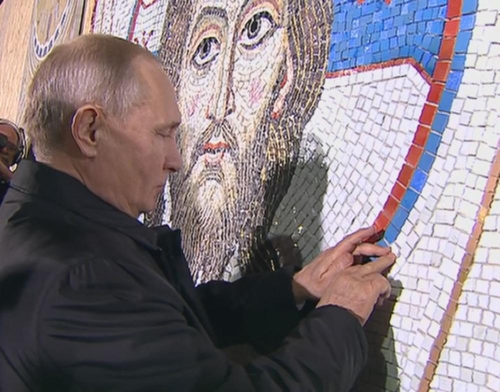 Vladimir Putin u Hramu Svetog Save  