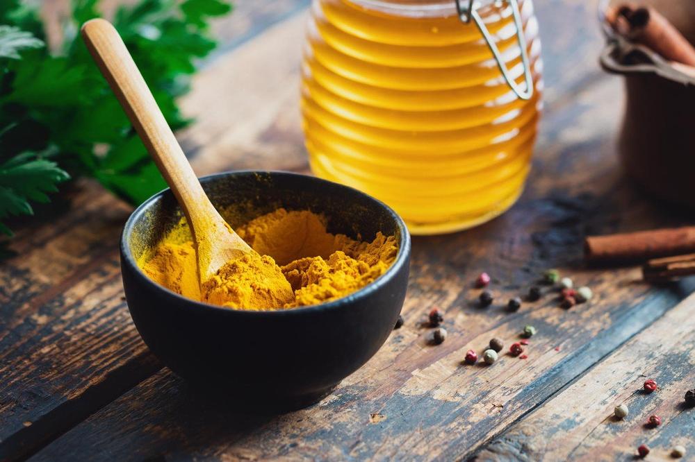 MED OD MASLAČKA POMAŽE KOD MNOGO STVARI: Napravite ga brzo i jednostavno