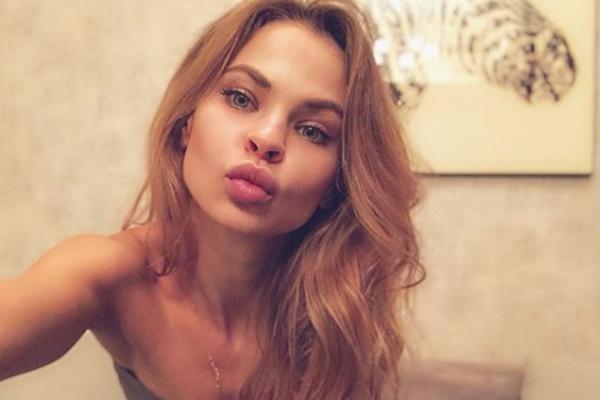 MANEKENKA KOJA JE ŽELELA DA SRUŠI TRAMPA I PUTINA: Zbog kontraverznog snimka njen život je postao prava DRAMA