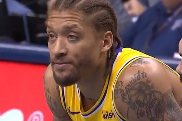 BJELICA JE SKIDAO ŠORTS NASRED MEČA, A OVAJ JE JOŠ LUĐI: NBA košarkaš se žestoko izblamirao tokom utakmice!