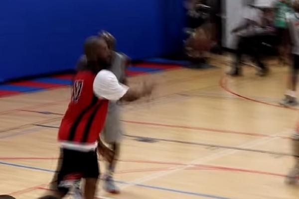 MRZE GA JER JE URINIRAO PO MALOLETNICI: On je milioner i najbolji košarkaš među muzičarima, a ima poteze kao Jokić!